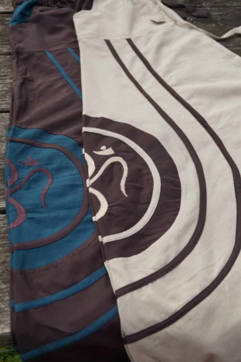 Hose "Aladdin" - schwarz / l/xl / Om Zeichen