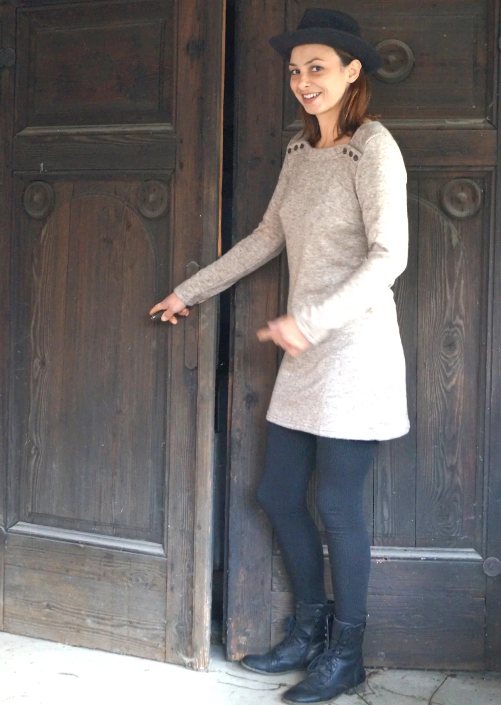 warmes Winterkleid - beige / m/l