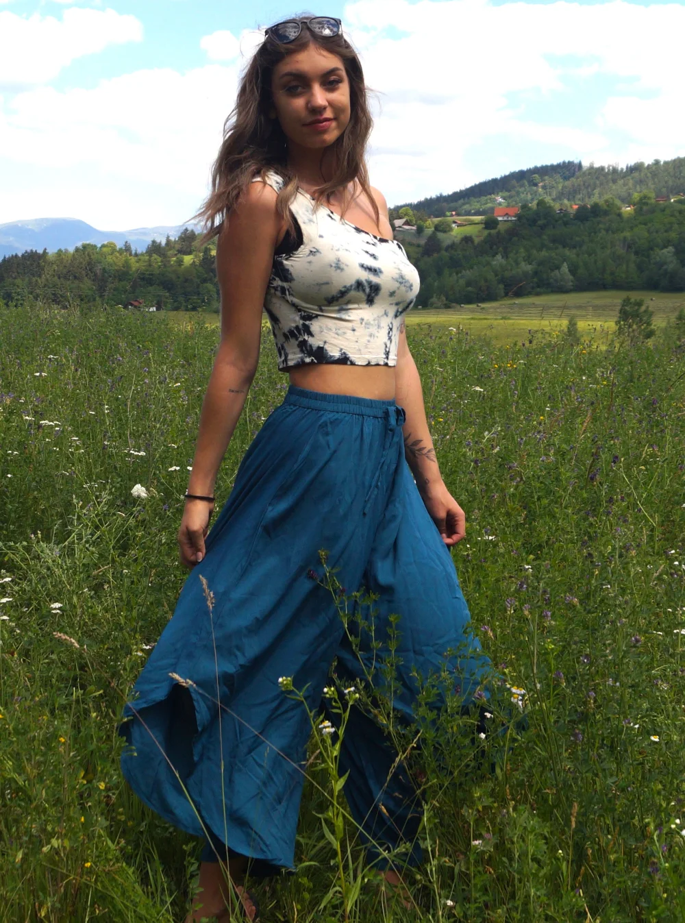 Weite, luftige Sommerhose aus Baumwolle - weiß / medium