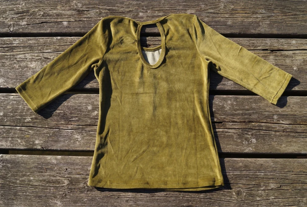 Weiches Nickisamt Shirt "Northern Lights" - plum / small