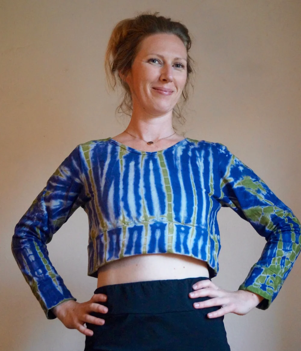 Langarm Crop Shirt Batik - blau/grün / small