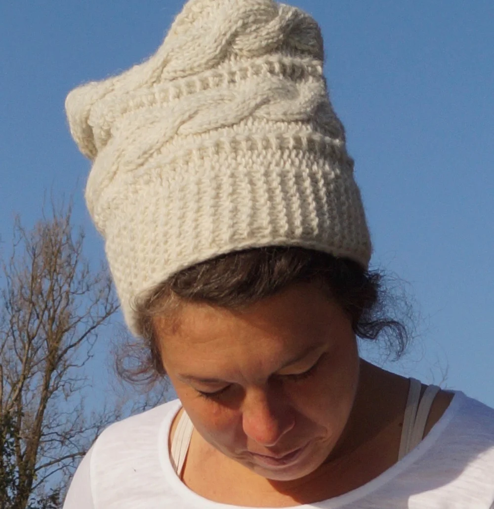 Wollhaube "Braid" - weinrot