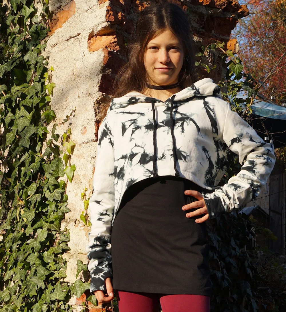 Kapuzenpullover in kurzem oversized Look - blau/türkis / medium