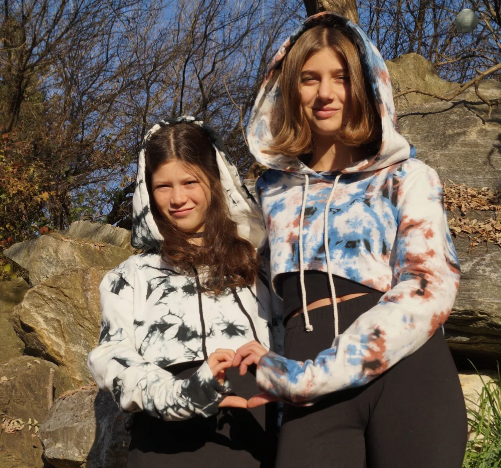 Kapuzenpullover in kurzem oversized Look - blau/türkis / medium