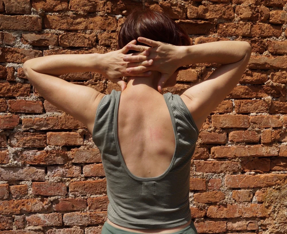Top "Backless" aus GOTS zertifizierter Bio-Baumwolle